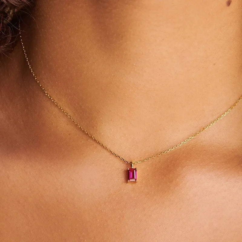 Collar de Acero de Titanio con Colgante Rectangular de Piedra del Mes de Nacimiento de 12 Meses y Cadena Zircon Colorida para la Clavícula